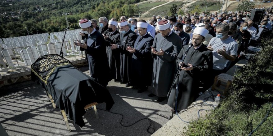 Bosna'nın hayırseveri 'Zilha teyze' dualarla ahirete uğurlandı
