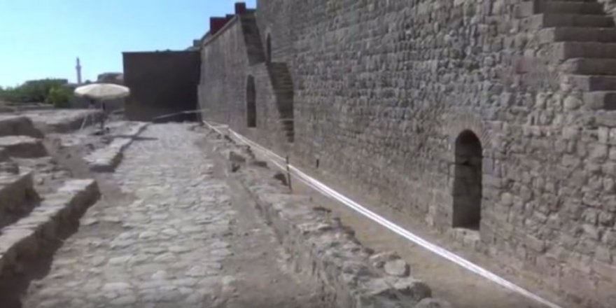 Diyarbakır Surları'nda 'altyapı giderleri' bulundu