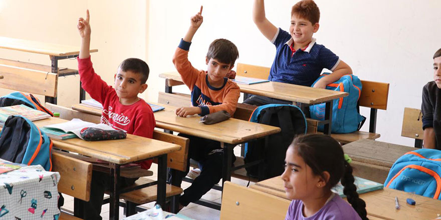 18 milyon öğrenci bugün ders başı yaptı