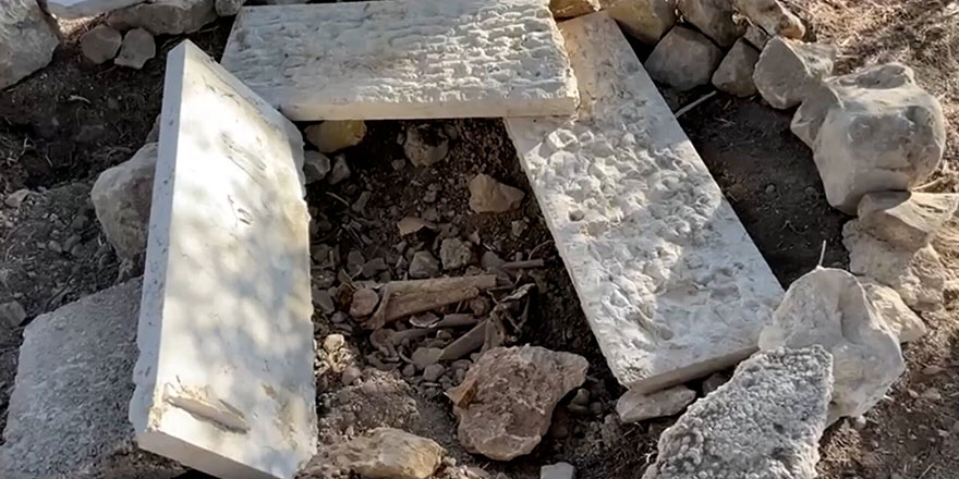 Kudüs'te Müslüman mezarlığını tahrip ettiler