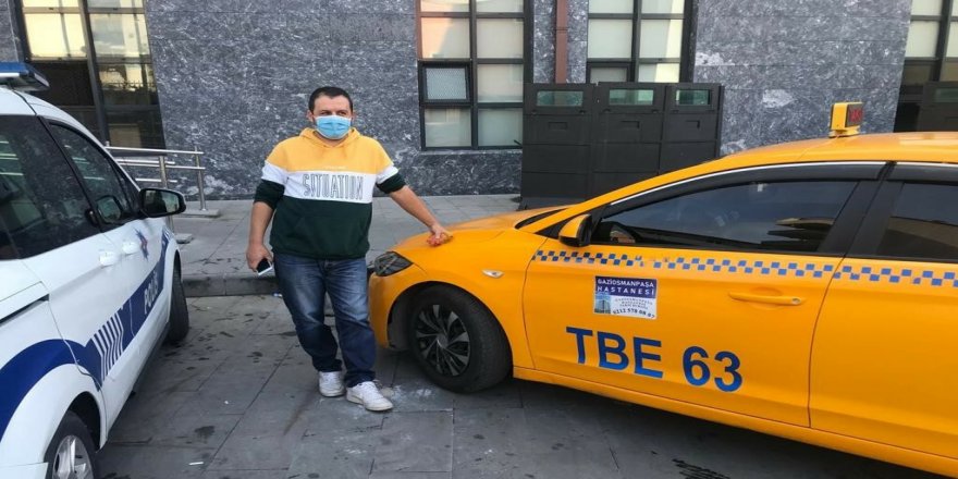 Taksici, araçta unutulan 40 bin liralık altını sahibine iade etti