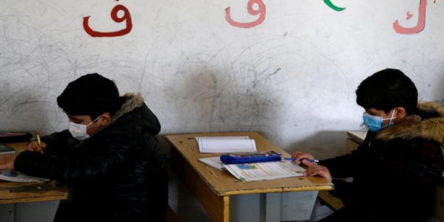 Irak'ta salgın nedeniyle 1 ay gecikmeli ders başı yapıldı