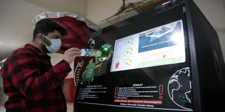 Katı atık makinesi öğrenciye yemek, vatandaşa para kazandıracak