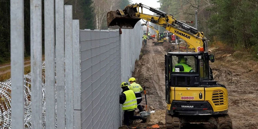 Avrupa'nın ilk göçmen duvarı: 500 kilometre uzunluğunda