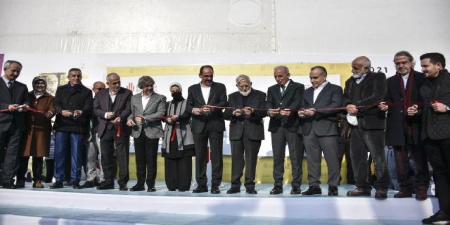 Ümraniye Kitap Fuarı açıldı