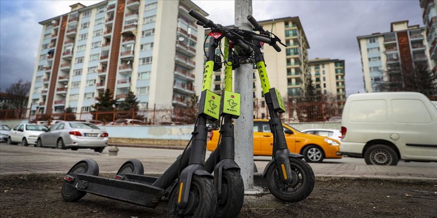 Emniyet, e-scooter kullanımında 'güvenli sürüş' kurallarını hatırlattı