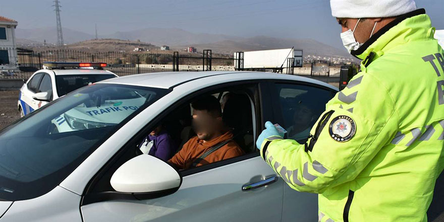 Milyonlarca sürücüyü ilgilendiren emniyet kemeri kararı