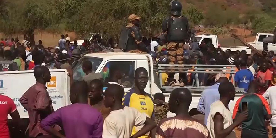 Afrika'da Fransız askerlerine karşı direniş başladı