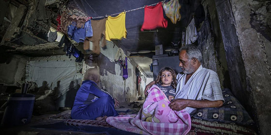 Sıradan yaşam İdlibli ailelerin 'hayali' oldu