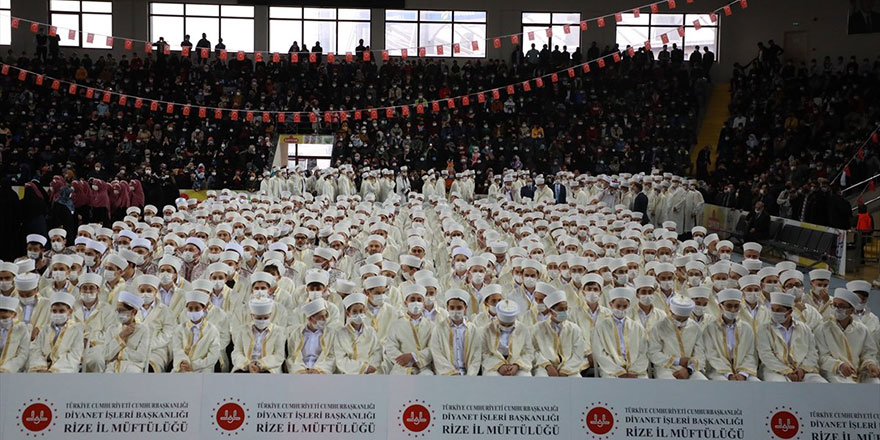 Maşallah! Rize'de 571 hafız icazetini aldı