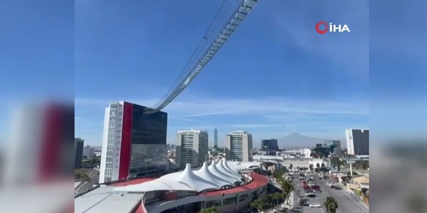 Latin Amerika'nın en büyük cam köprüsü Meksika'da açıldı