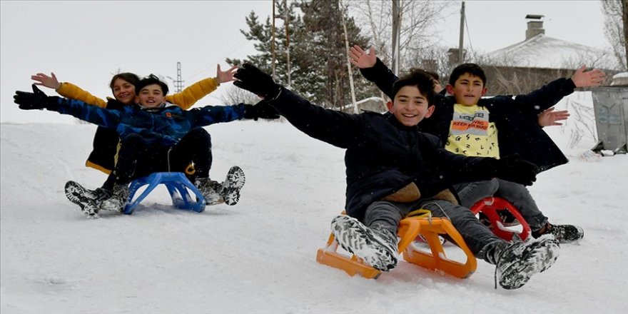 Yüz, baş, el ve ayaklar aşırı soğuktan korunmalı