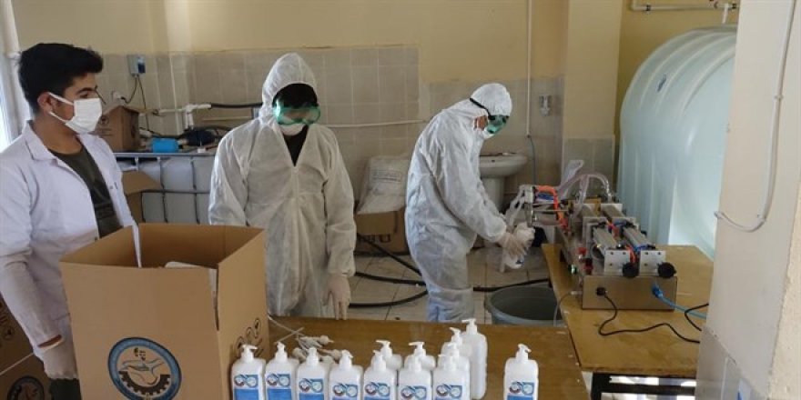 Fabrika gibi çalışan okulun cirosu 3,7 milyon liraya ulaştı