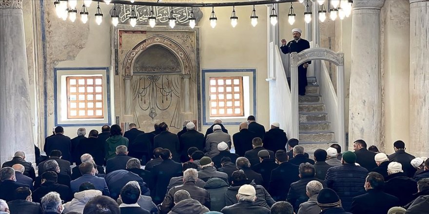 Diyanet: Gerçek alemde yalan olan haram sanal alemde de haramdır