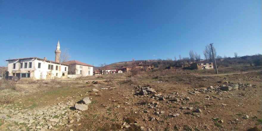 Garip kalan caminin hüzün veren hikayesi