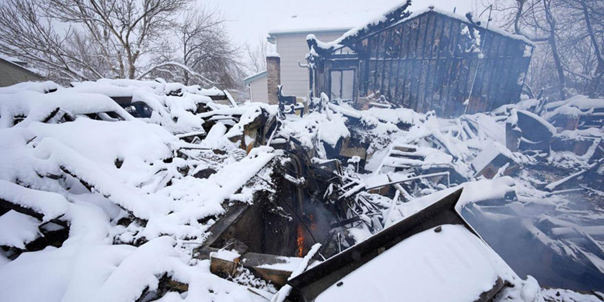 Eyalet tarihinin en büyük yangını beyaz rahmet ile söndü