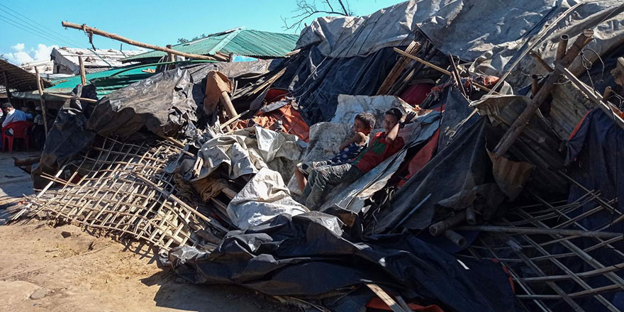 Bangladeş, Rohingya Müslümanı sığınmacılara ait 3 bin dükkanı yıktı