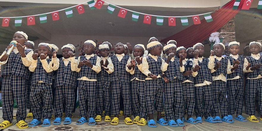 Nijeryalı yetimler Türklerin yardımıyla sıcak yuvaya kavuştu