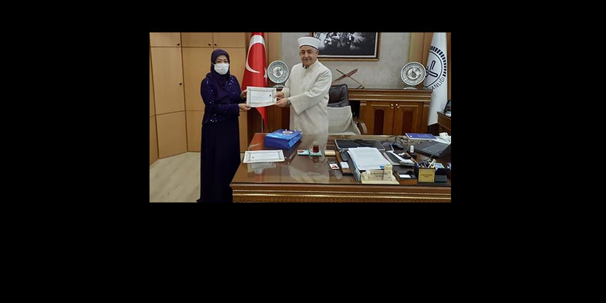 Tayland vatandaşı, 'Esma' ismini alıp Müslüman oldu