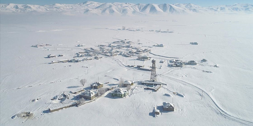 Türkiye'de kutup soğukları Bezirhane köyünde yaşanıyor