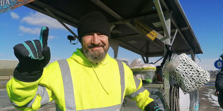 Hac için İngiltere'den yürüyerek yola çıkan Iraklı İstanbul'a ulaştı