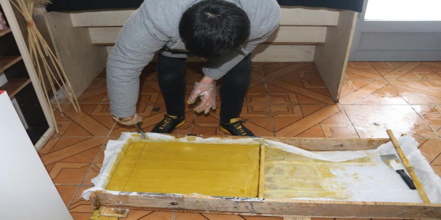 Van Gölü suyundan sabun üretti