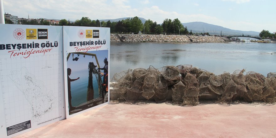 Beyşehir Gölü'nden 10 ton hayalet ağ çıkarıldı