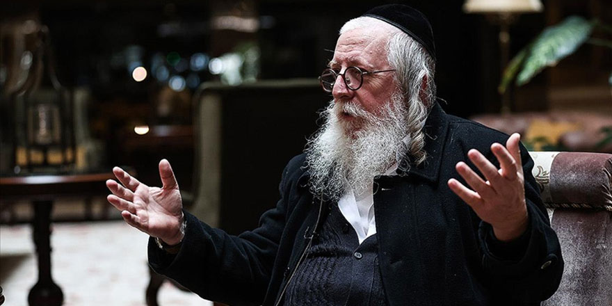 İstanbul'da camiye sığınan İsrailli haham şaşırdı: Namazda aynı saftaydım