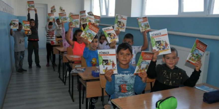 Bulgaristan'da Türkçe ana dile ilgi sorununun çözümü velilerin elinde