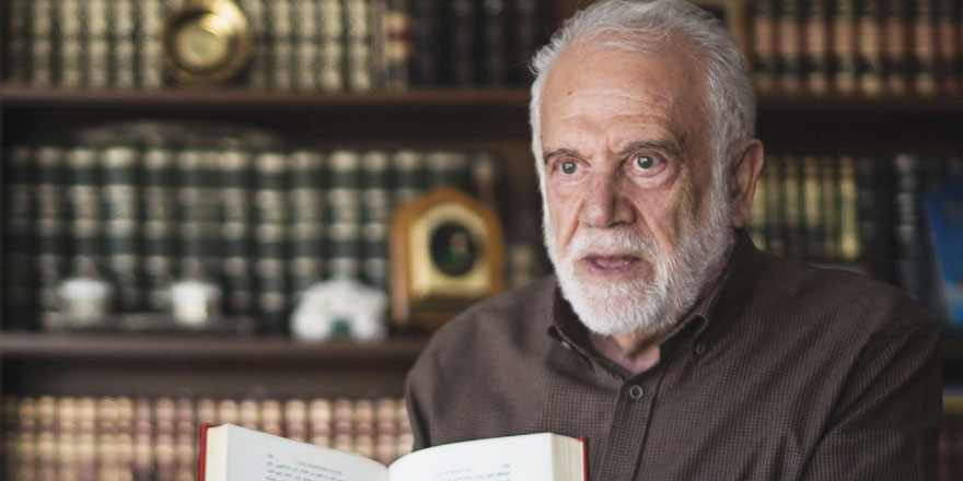 İhsan Süreyya Sırma: Sosyal medya kitabı öldürdü