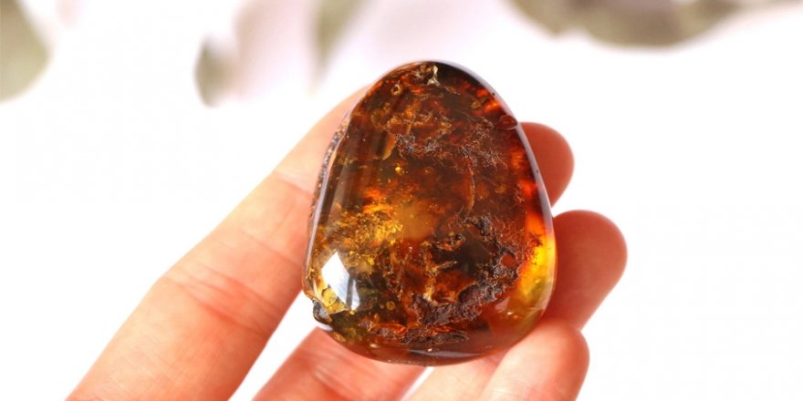 Bebekli aileler ağrı kesici, sakinleştirici özelliği nedeniyle kehribarı kullanıyor