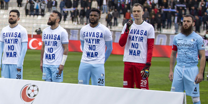 Ortadoğuda her gün binlerce insan ölüyor onun için o tişörtü giymedim