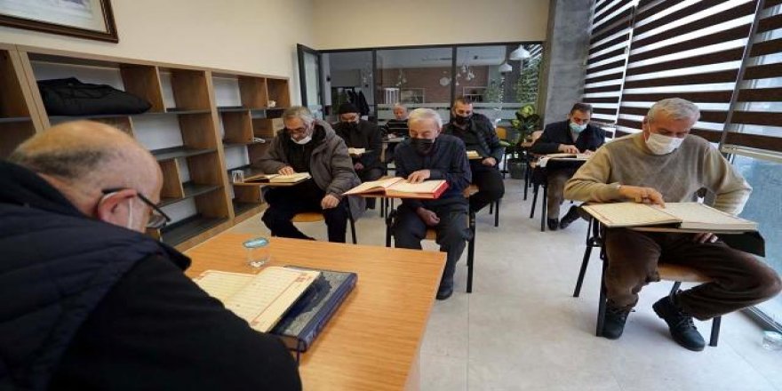 80 yaşında Kur'an-ı Kerim öğrenme heyecanı