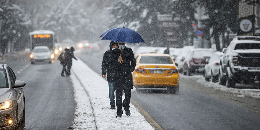 Başkentte kar yağışı sabaha kadar etkili oldu