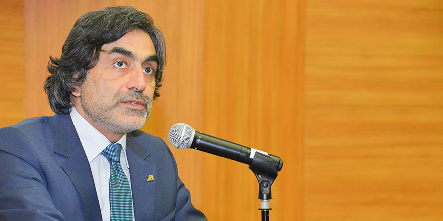 Allah'ın adıyla okuduğumuzda Dünya'ya fizik, kimya, biyoloji, tıp ve matematik öğretiyorduk