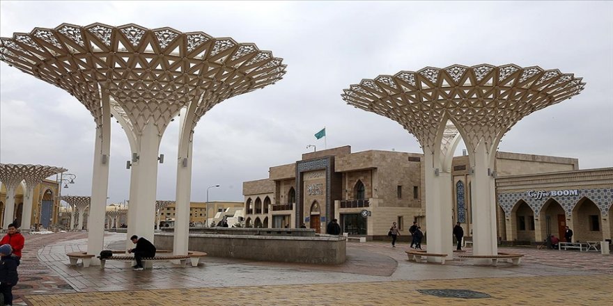 Türkistan'ın sembolü Hoca Ahmet Yesevi Türbesi asırlar öncesinin manevi atmosferini yansıtıyor