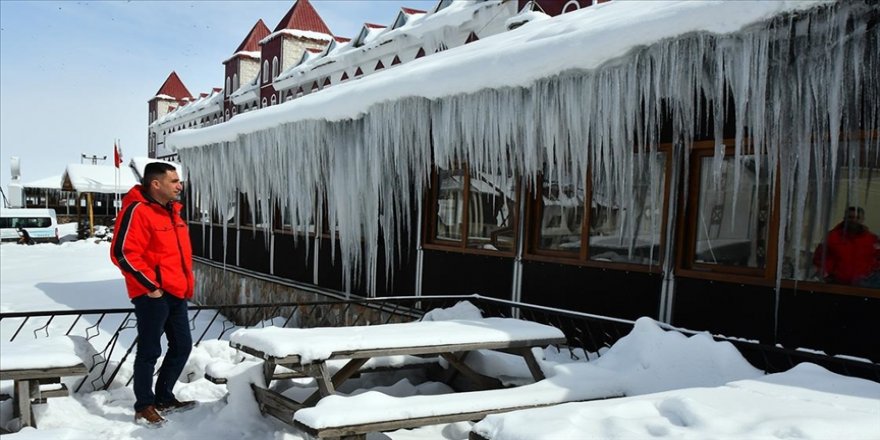 Doğu Anadolu'da ilkbaharda etkili olan soğuklar 'kış'ı aratmıyor