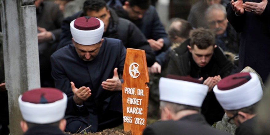 Bosna Hersekli ilim adamı Fikret Karcic, son yolculuğuna uğurlandı
