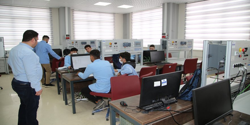 Mesleki eğitim merkezlerinde 1 milyon öğrenci hedefinin yarısına 5 ayda ulaşıldı