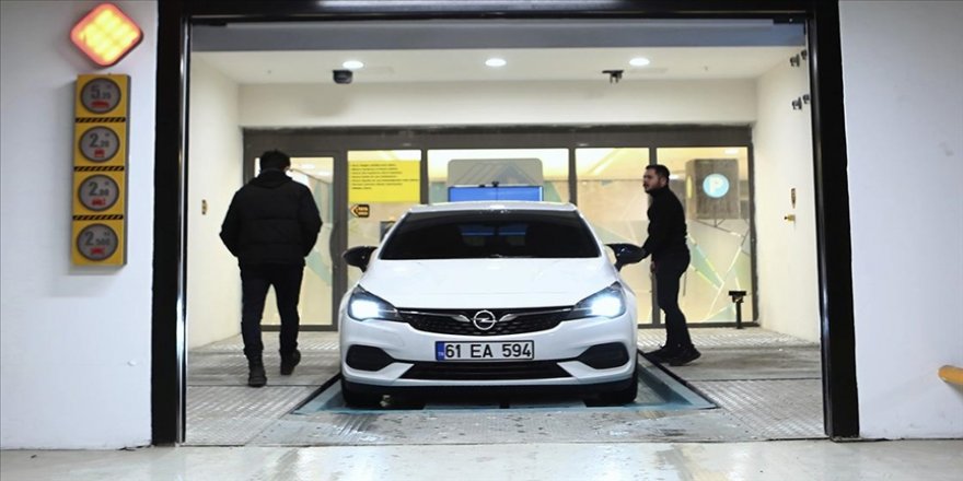 Karadeniz'in ilk "otomatik vale sistemli" otoparkı, araçları el değmeden park ediyor