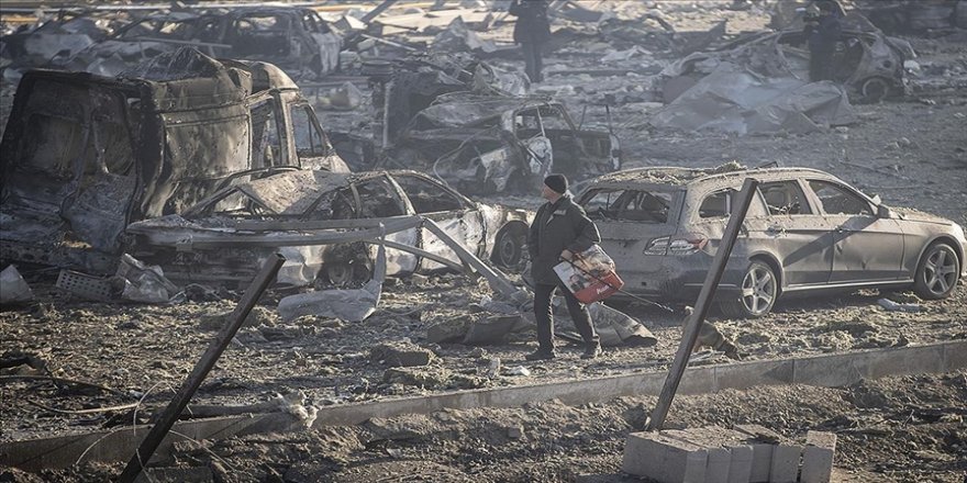 Rusya'nın hedefi yine siviller oldu! Hastane ve tren garını vurdu