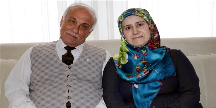38 yıllık hayat arkadaşına böbreğini bağışladı
