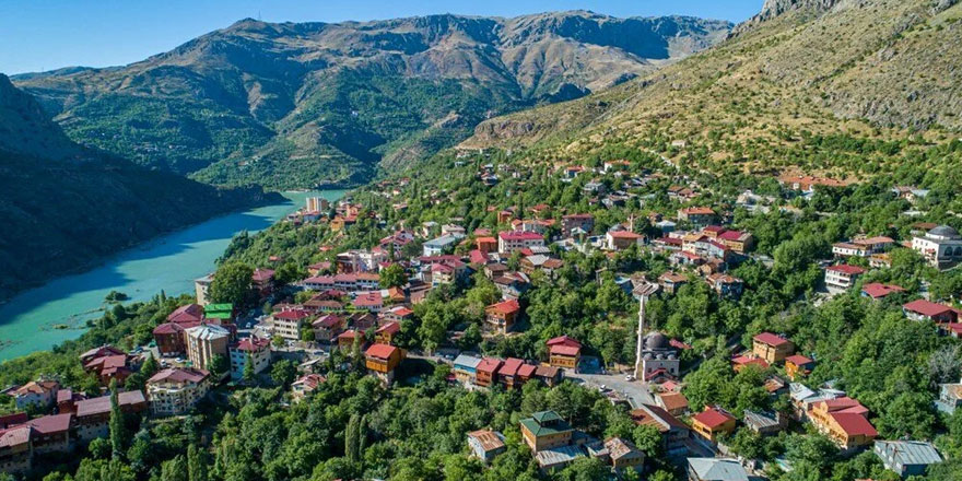 Erzincan'ın turistik Kemaliye ilçesi 'sakin şehirler ağına' dahil edildi