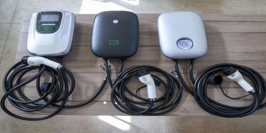 Van'da elektrikli otomobiller için taşınabilir şarj cihazı üretildi