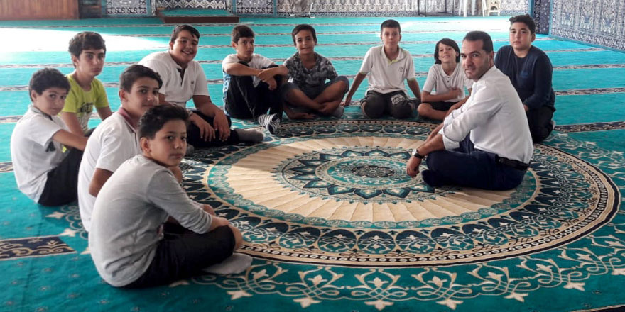 'Gençler imanlı olsun' diye çırpınan ve trafik kazasında vefat eden imamı eşi anlattı