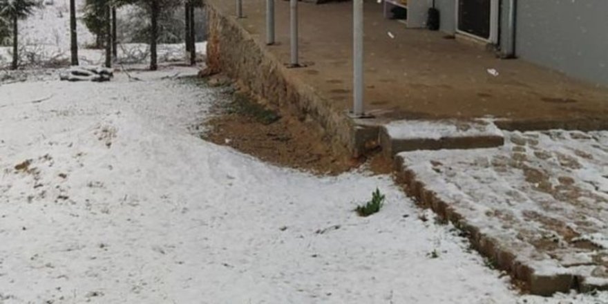 Denizli'de 4 mevsim 1 günde yaşandı