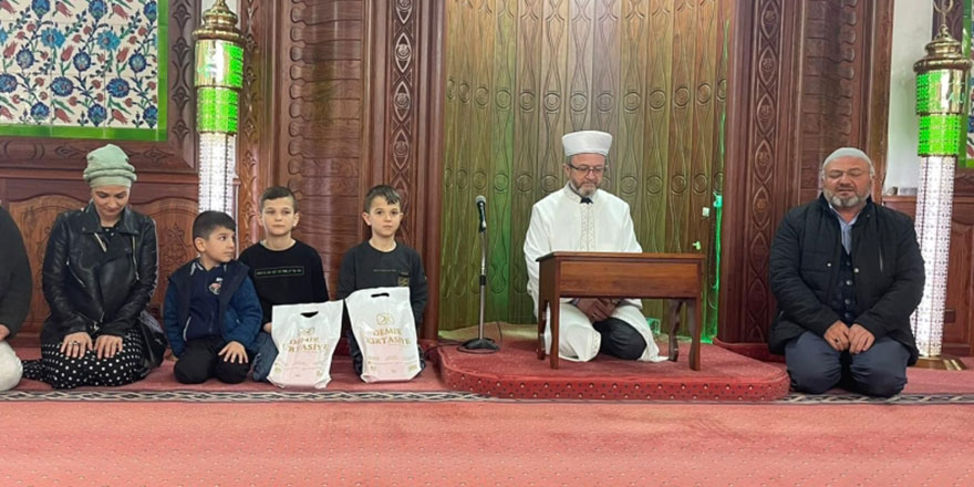 Moldovyalı anne üç oğluyla birlikte Müslüman oldu