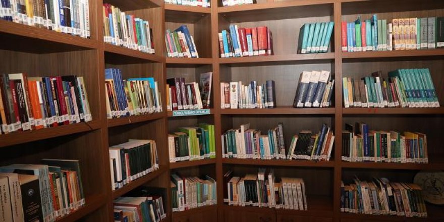 Türkiye'nin ilk 'Çay Kütüphanesi' Rize'de açıldı