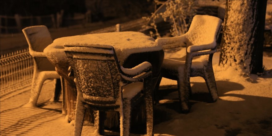 Trakya'nın yüksek kesimlerinde kar yağışı başladı