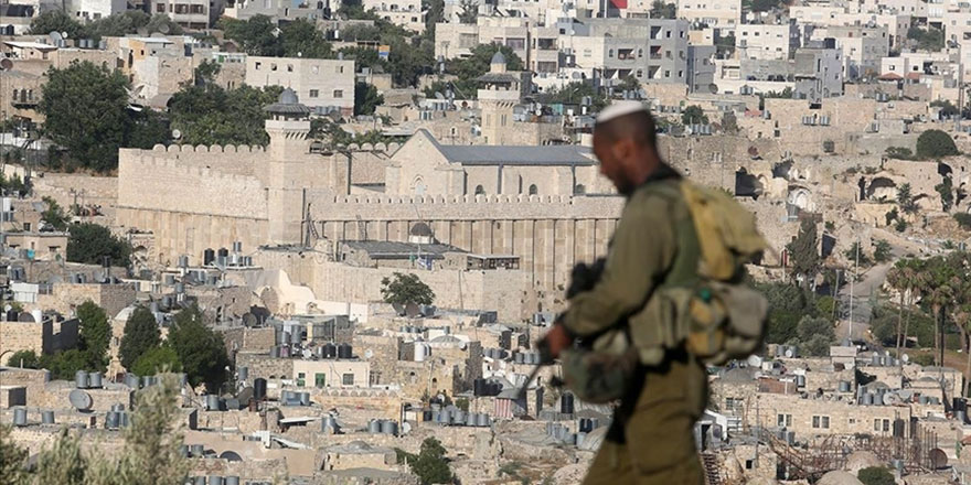 İşgalci İsrail, İbrahim Camisi'nde bir ayda 57 defa ezanı yasakladı